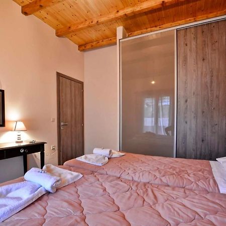 Elizabeth Country House Agios Matthaios  ภายนอก รูปภาพ