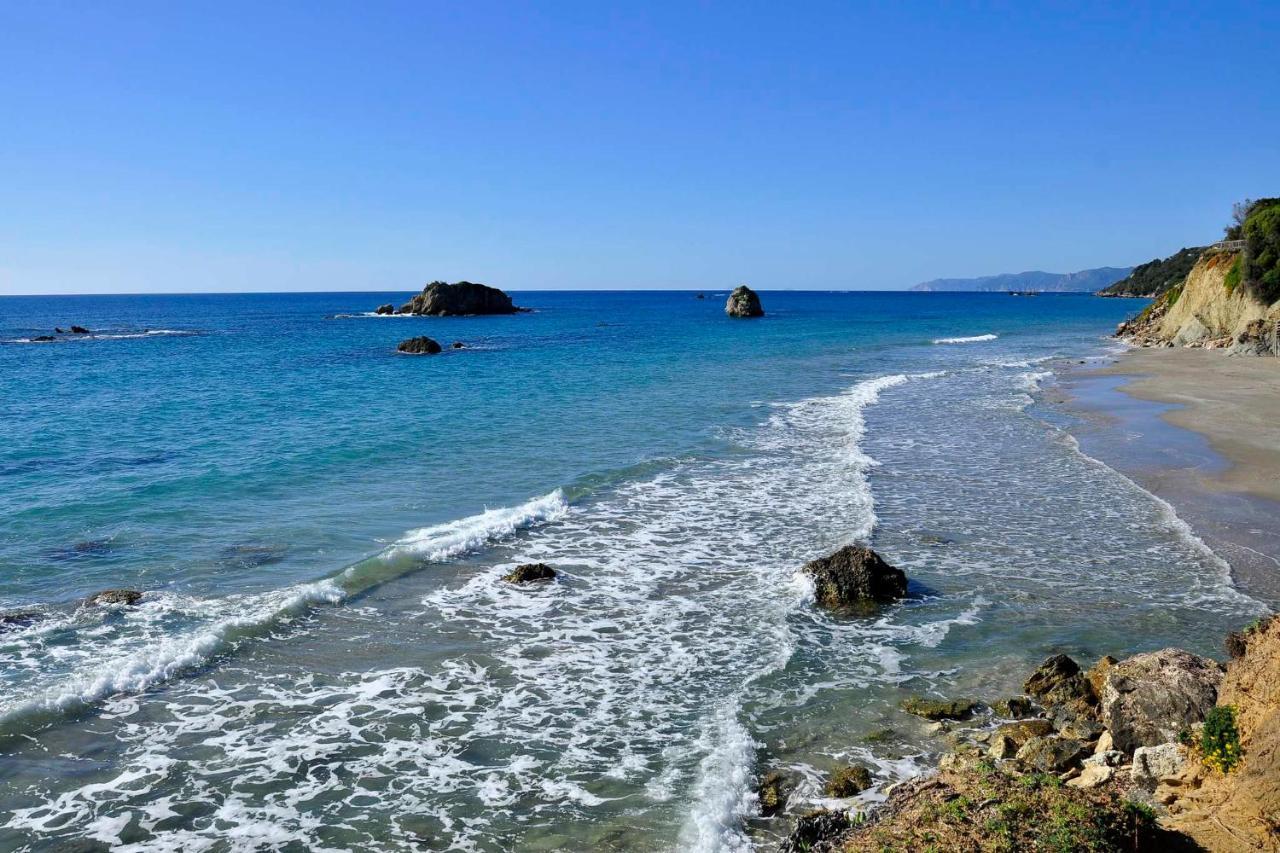 Elizabeth Country House Agios Matthaios  ภายนอก รูปภาพ