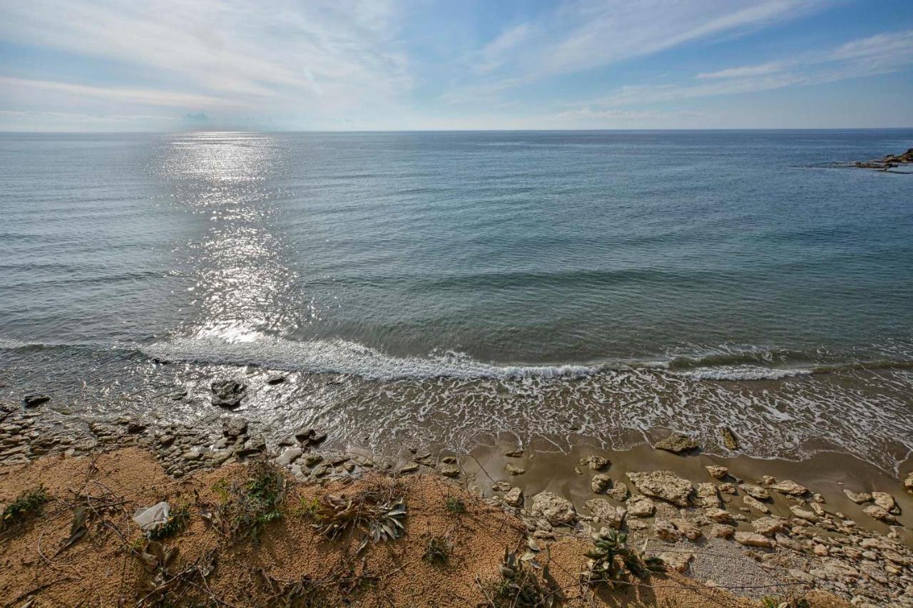 Elizabeth Country House Agios Matthaios  ภายนอก รูปภาพ